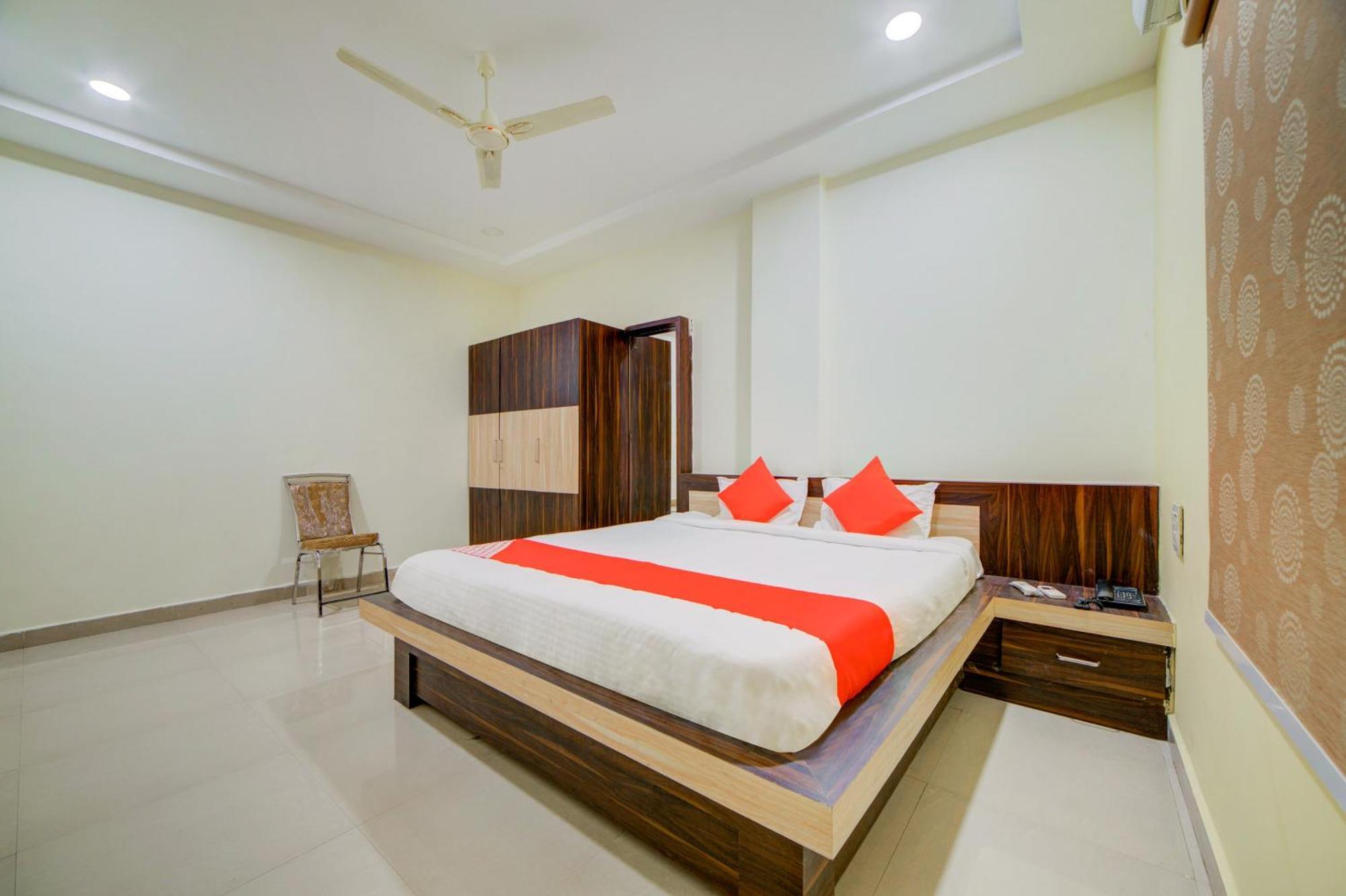 Hotel O Ksl Guest House Karimnagar Eksteriør bilde