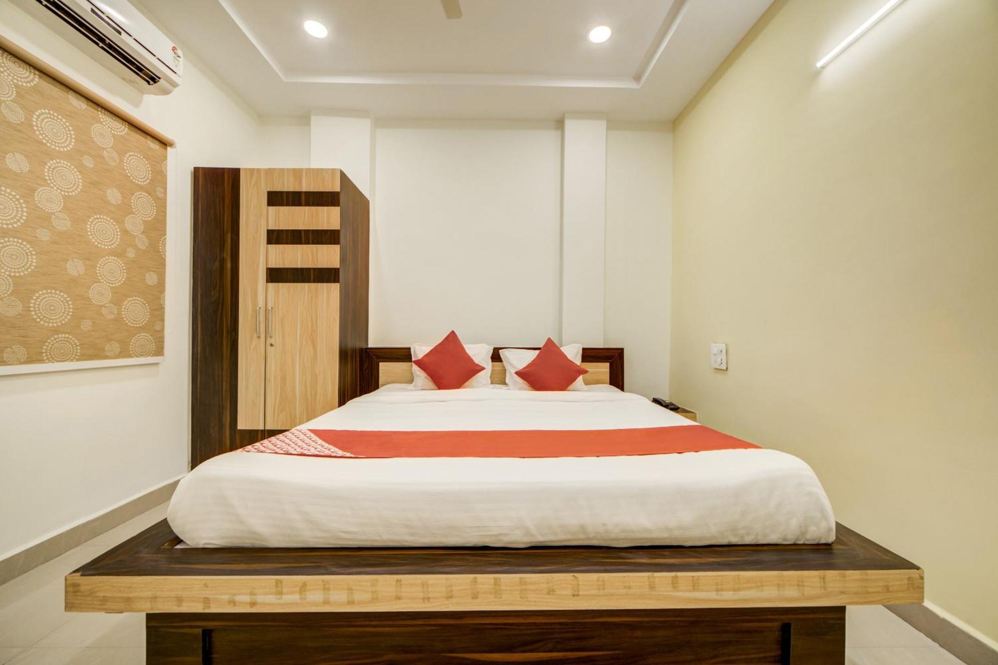 Hotel O Ksl Guest House Karimnagar Eksteriør bilde