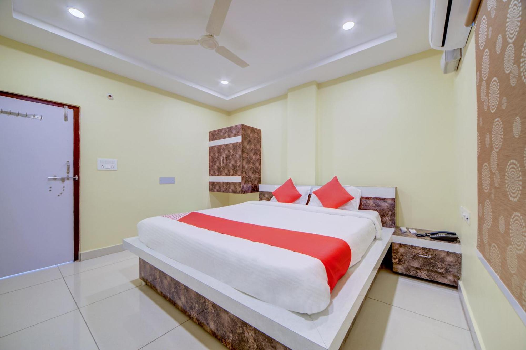 Hotel O Ksl Guest House Karimnagar Eksteriør bilde
